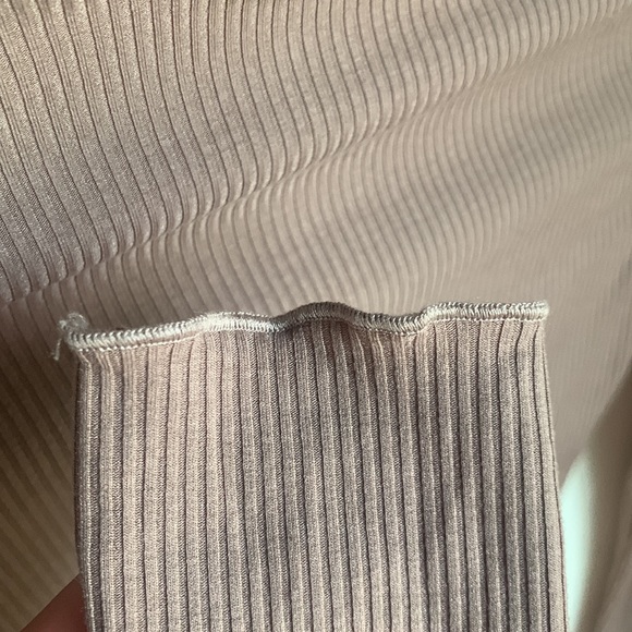 Tan / Taupe Ribbed Lettuce Trim Mock Turtle Neck Long Sleeve Top ( size XS ) - Picture 4 of 4